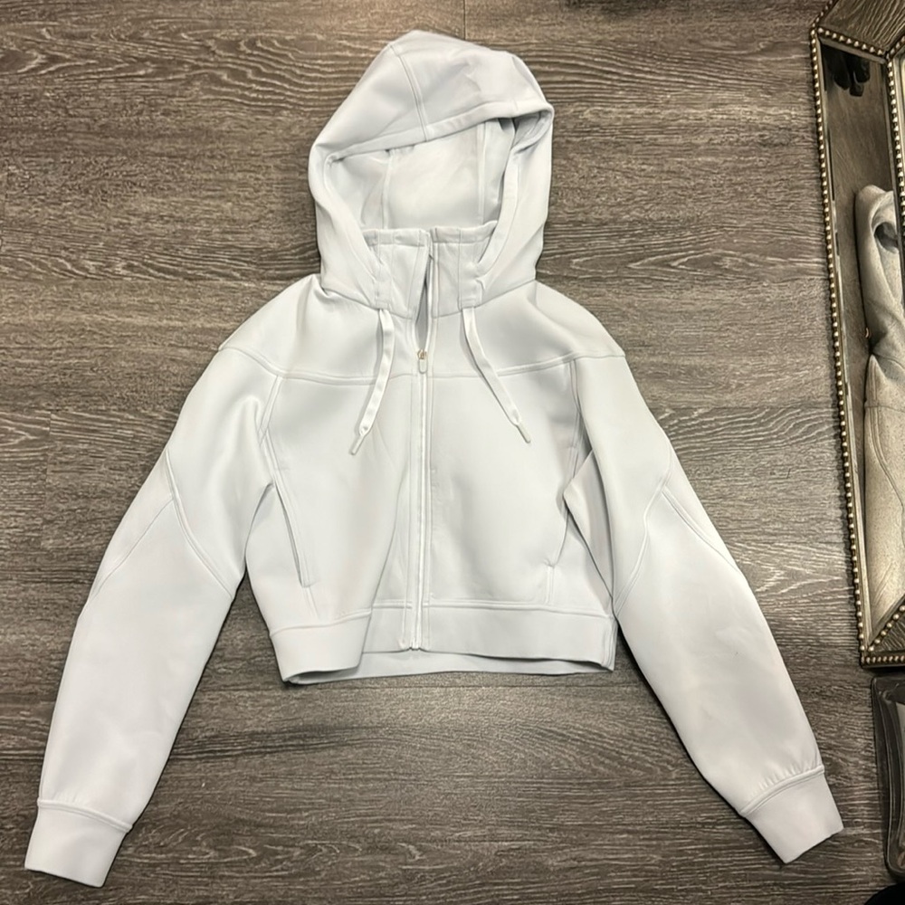 Lululemon cropped scuba zip up size 4